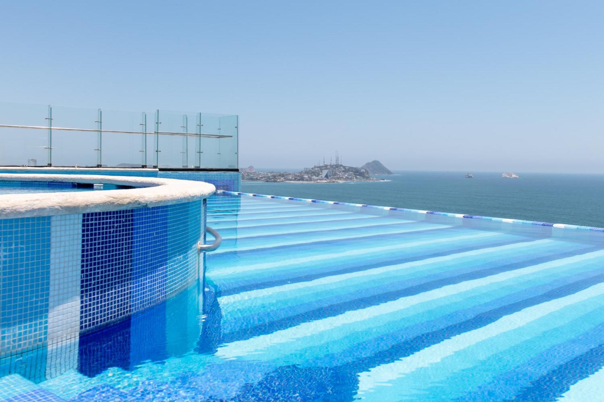 Nuevo Departamento En El Malecon! Apartment Mazatlan Bagian luar foto